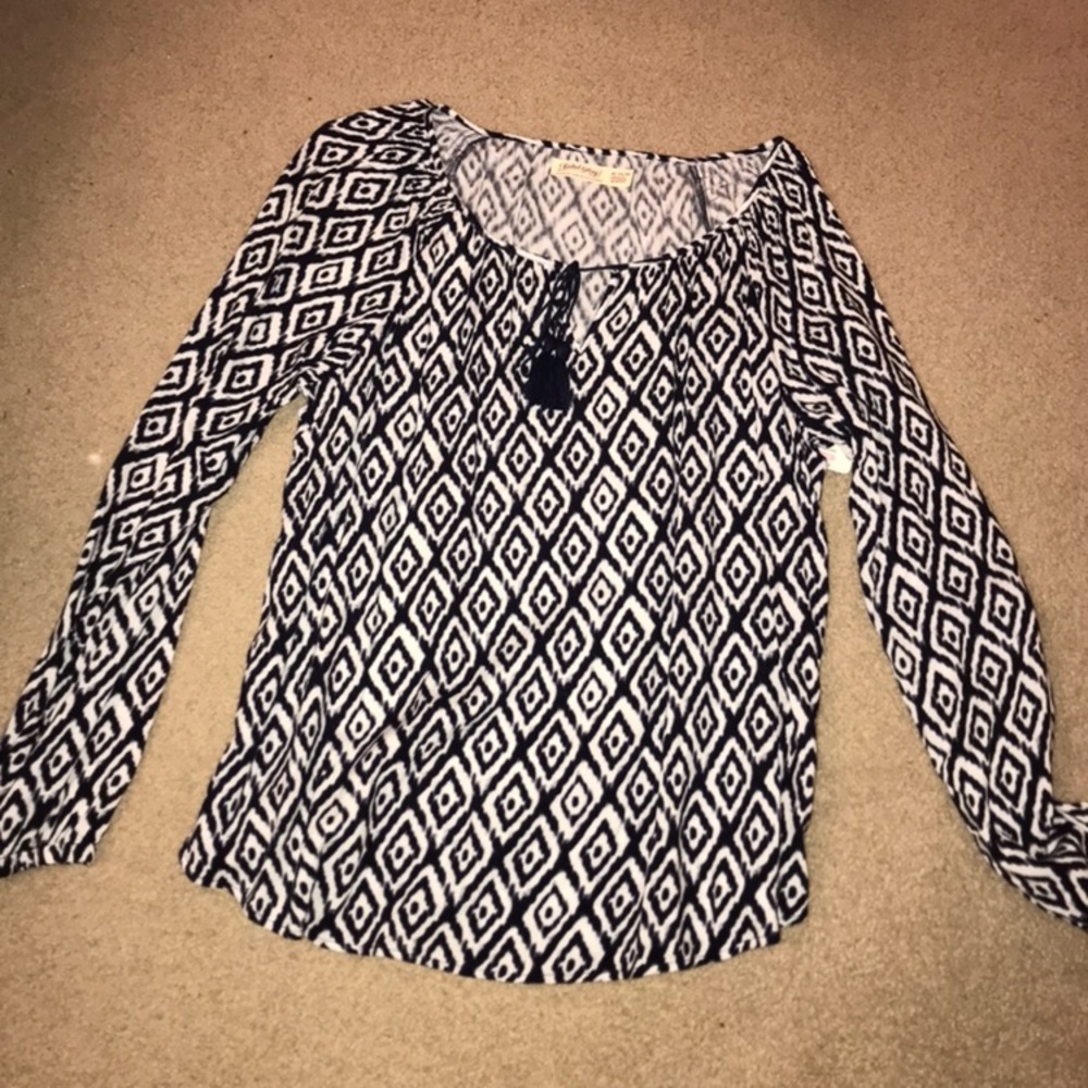 Navy blue / white tribal pattern shirt